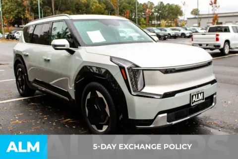 More photos of 2024 Kia EV9 Land at ALM Mall of Georgia, GA