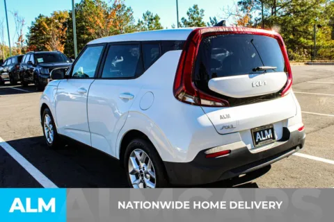More photos of 2022 Kia Soul LX at ALM Mall of Georgia, GA