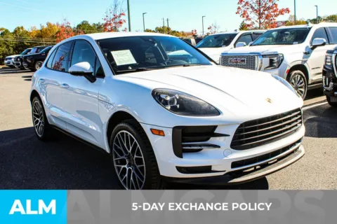 More photos of 2020 Porsche Macan at ALM Mall of Georgia, GA