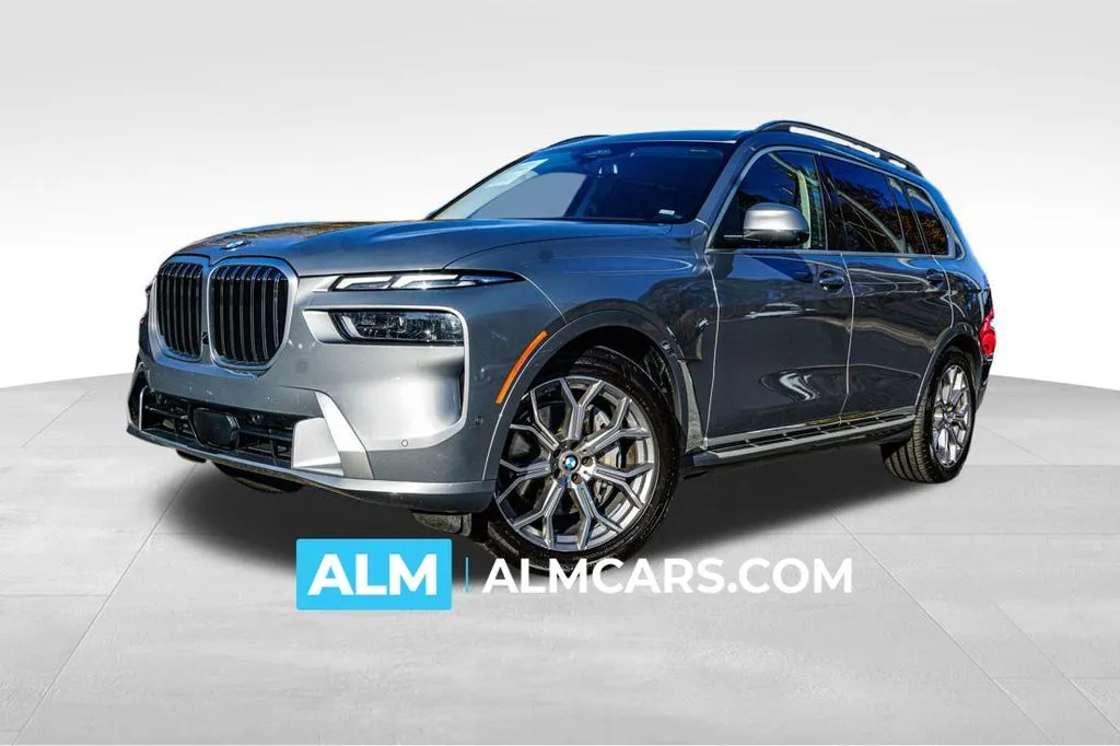 2024 BMW X7 40i's photo