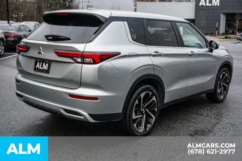 More photos of 2024 Mitsubishi Outlander SE at ALM Marietta, GA