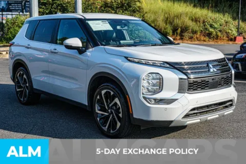 More photos of 2024 Mitsubishi Outlander SE at ALM Marietta, GA