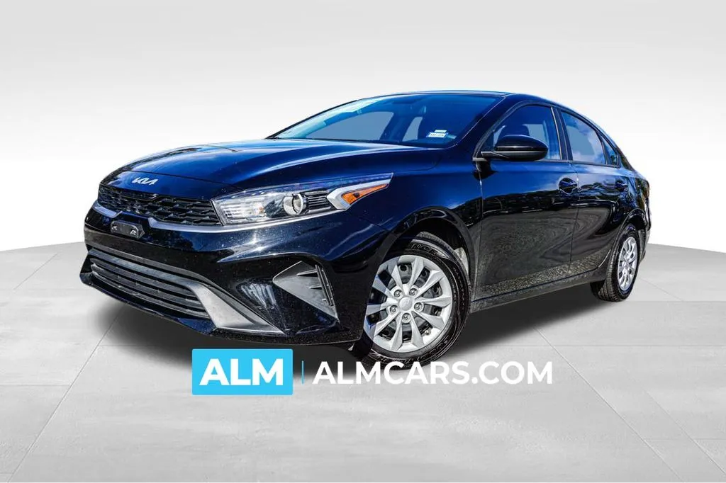 2024 Kia Forte LX's photo