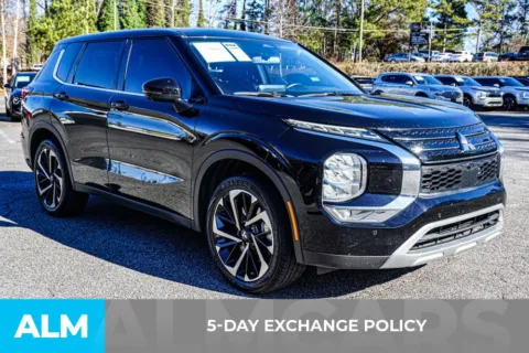 More photos of 2024 Mitsubishi Outlander SE at ALM Marietta, GA