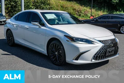 More photos of 2024 Lexus ES 300h Luxury at ALM Marietta, GA