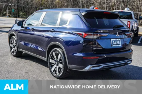 More photos of 2025 Mitsubishi Outlander SE at ALM Marietta, GA