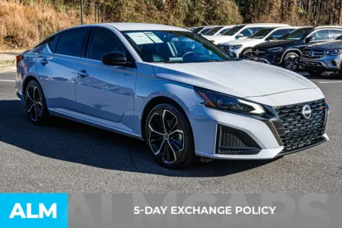 More photos of 2024 Nissan Altima 2.5 SR at ALM Marietta, GA