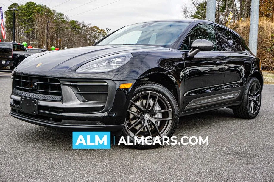 2023 Porsche Macan T