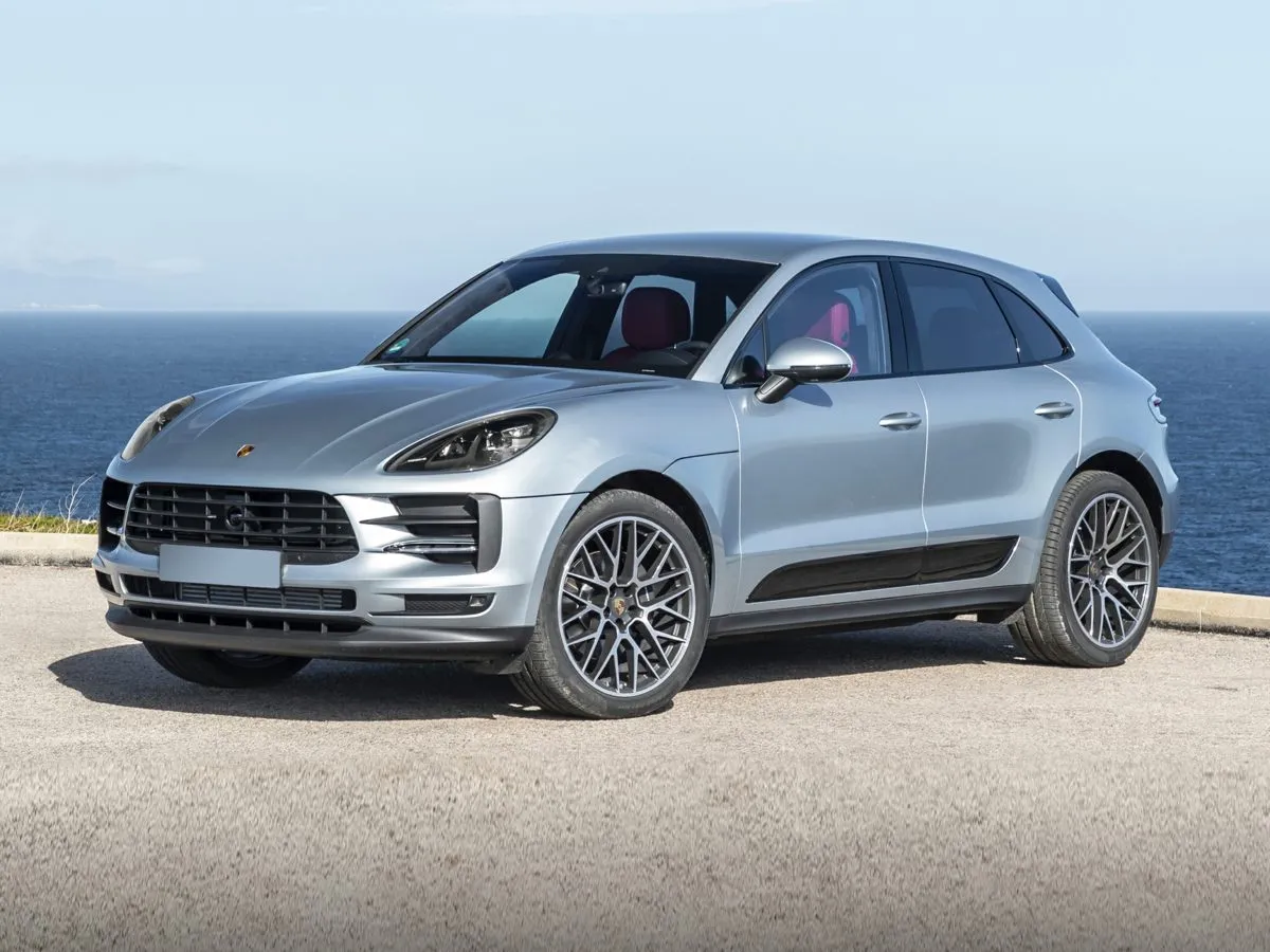 2020 Porsche Macan Base's photo