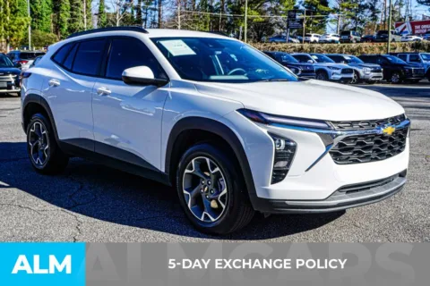 More photos of 2025 Chevrolet Trax LT at ALM Marietta, GA