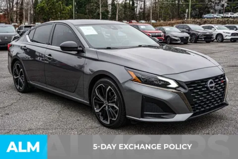 More photos of 2024 Nissan Altima 2.5 SR at ALM Marietta, GA