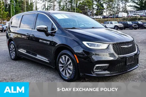 Another view of 2023 Chrysler Pacifica Hybrid Limited for sale in Marietta, GA at ALM Marietta