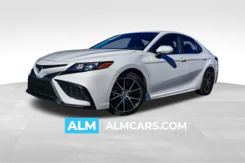 White 2024 Toyota Camry SE for sale in Marietta, GA