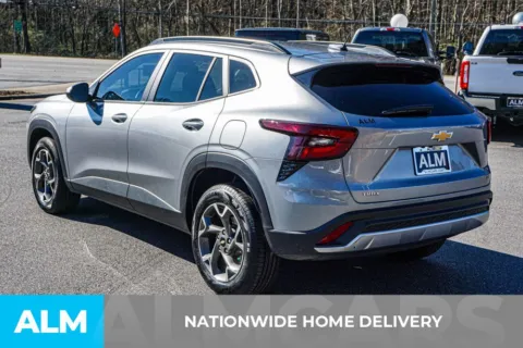 More photos of 2025 Chevrolet Trax LT at ALM Marietta, GA