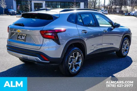 More photos of 2025 Chevrolet Trax LT at ALM Marietta, GA