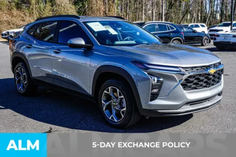 More photos of 2025 Chevrolet Trax LT at ALM Marietta, GA