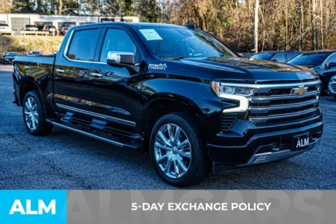 More photos of 2022 Chevrolet Silverado 1500 High Country at ALM Marietta, GA
