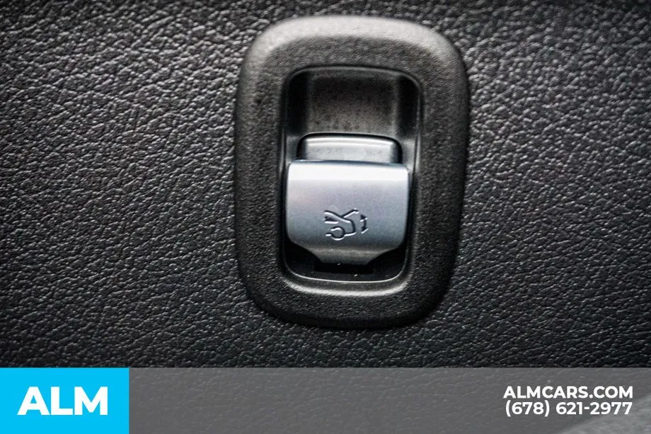 2024 Mercedes-Benz C-Class Sedan C 300 - Photo 50