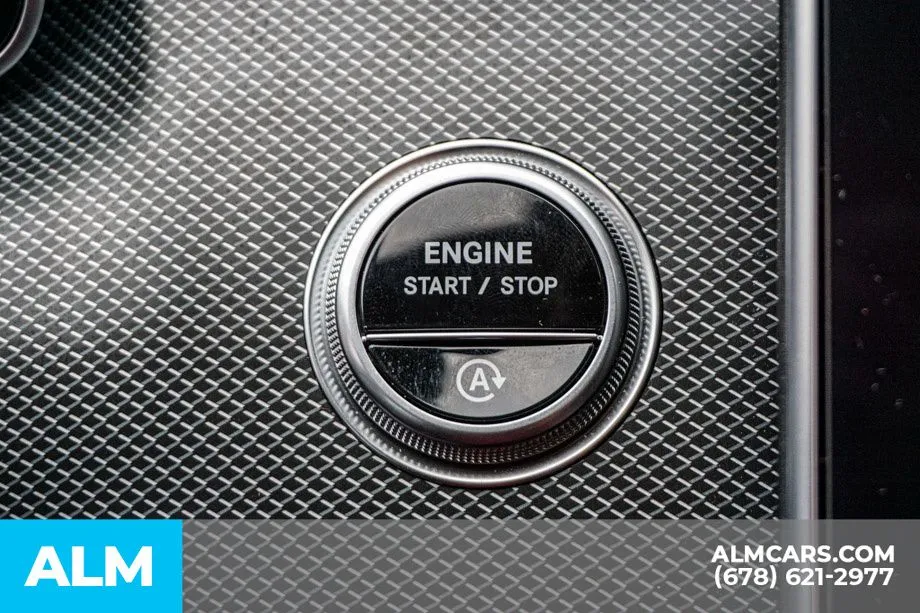 2024 Mercedes-Benz C-Class Sedan C 300 - Photo 44