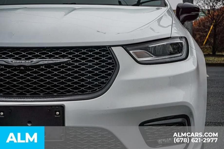 2025 Chrysler Pacifica Limited - Photo 12