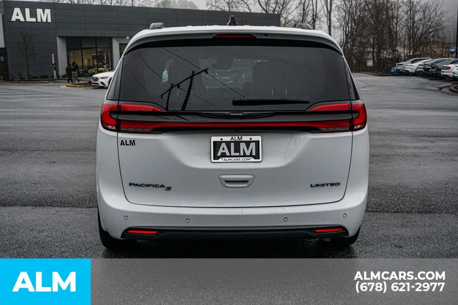 2025 Chrysler Pacifica Limited - Photo 11