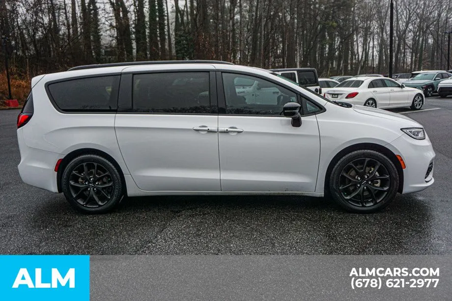 2025 Chrysler Pacifica Limited - Photo 9