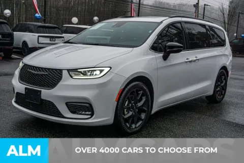 Another view of 2025 Chrysler Pacifica Limited for sale in Marietta, GA at ALM Marietta