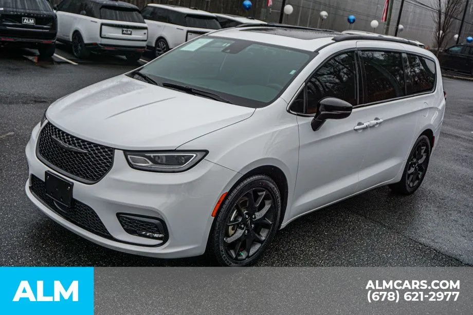 2025 Chrysler Pacifica Limited - Photo 16