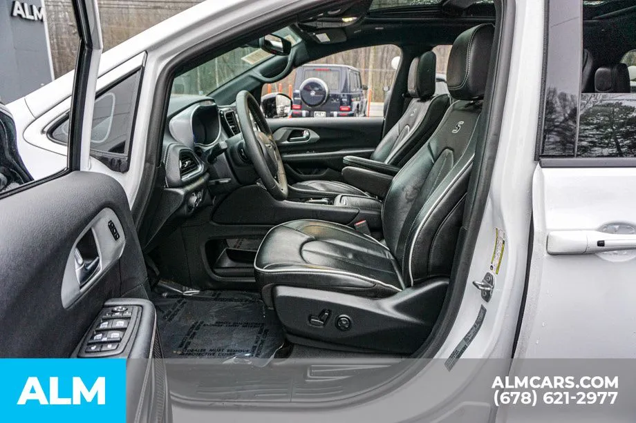2025 Chrysler Pacifica Limited - Photo 21