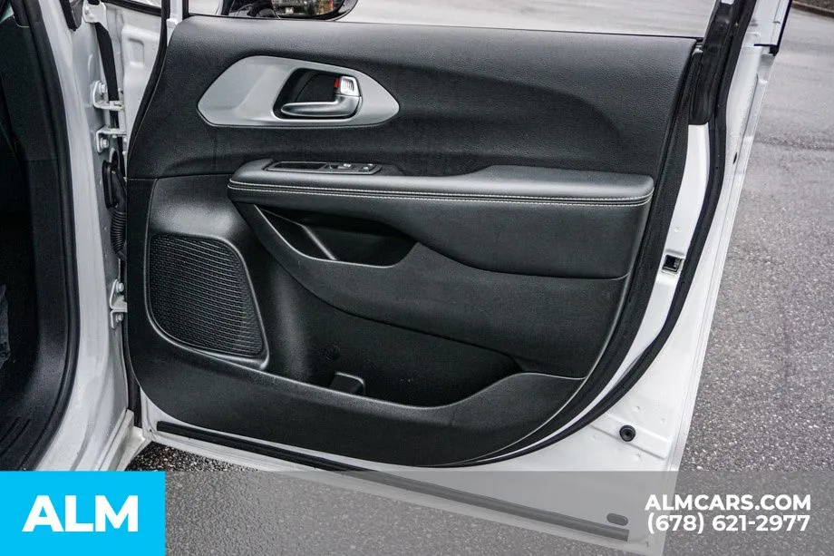 2025 Chrysler Pacifica Limited - Photo 59