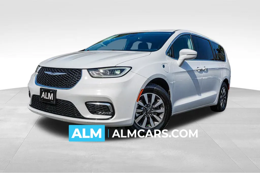2022 Chrysler Pacifica Hybrid Touring L for sale in Marietta, GA