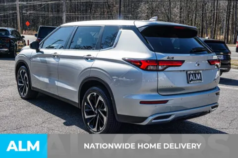 More photos of 2024 Mitsubishi Outlander SE at ALM Marietta, GA