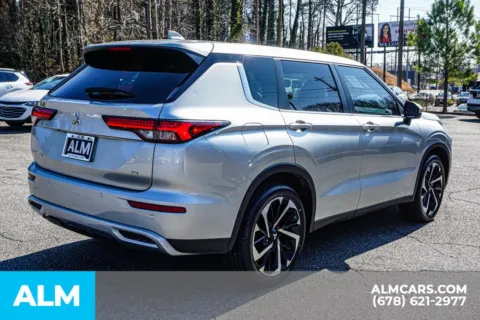 More photos of 2024 Mitsubishi Outlander SE at ALM Marietta, GA