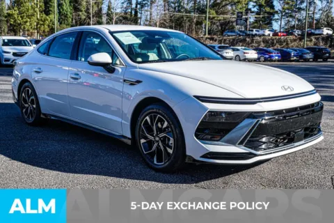 More photos of 2025 Hyundai Sonata SEL at ALM Marietta, GA