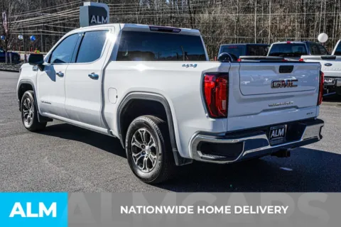 More photos of 2025 GMC Sierra 1500 SLT at ALM Marietta, GA