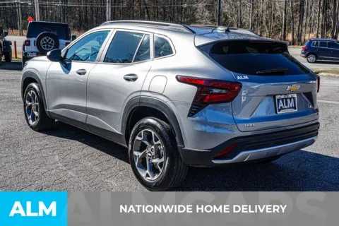 More photos of 2025 Chevrolet Trax LT at ALM Marietta, GA