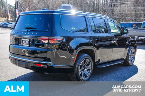 More photos of 2024 Jeep Wagoneer Series II at ALM Marietta, GA