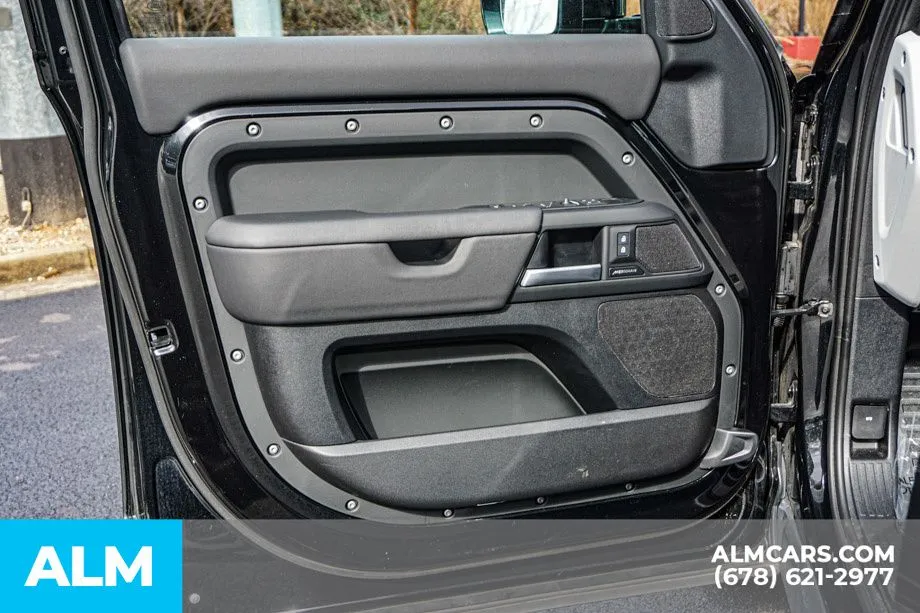 2025 Land Rover Defender S - Photo 49