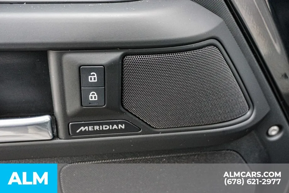 2025 Land Rover Defender S - Photo 51