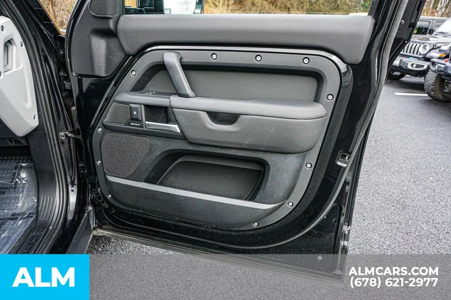 2025 Land Rover Defender S - Photo 56