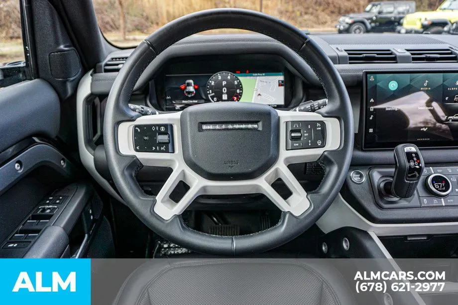 2025 Land Rover Defender S - Photo 29