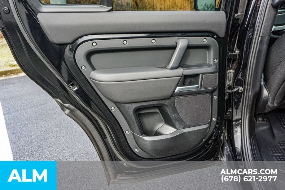 2025 Land Rover Defender S - Photo 54