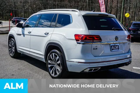 More photos of 2023 Volkswagen Atlas 3.6L V6 SEL Premium R-Line at ALM Marietta, GA