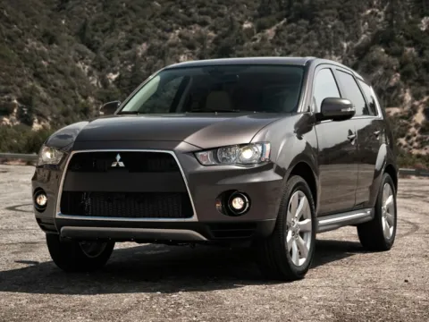 Gray 2011 Mitsubishi Outlander ES for sale in Marietta, GA