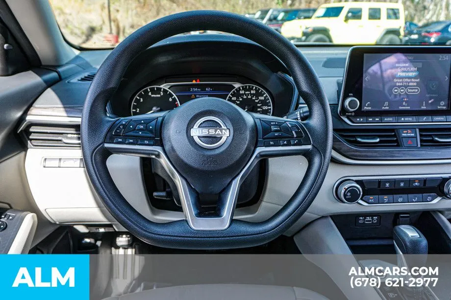 2025 Nissan Altima SV - Photo 28