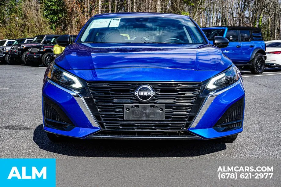 2025 Nissan Altima SV - Photo 10