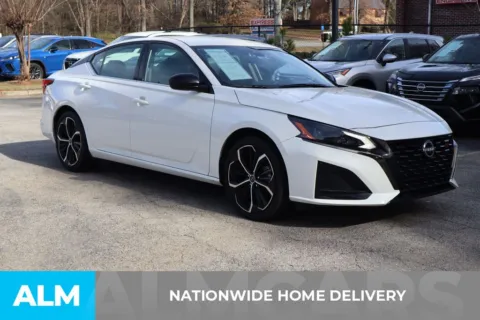 More photos of 2024 Nissan Altima 2.5 SR at ALM Marietta, GA