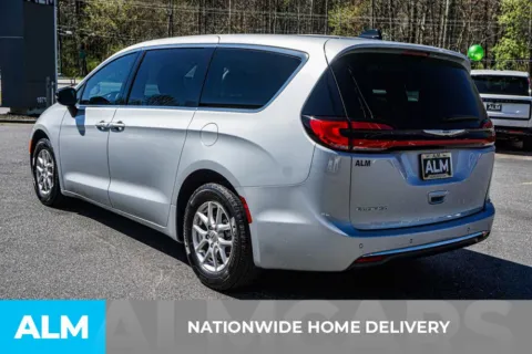 More photos of 2024 Chrysler Pacifica Touring L at ALM Marietta, GA