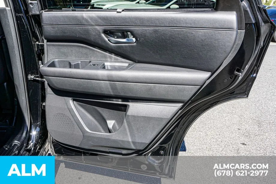 2025 Nissan Pathfinder SL - Photo 55