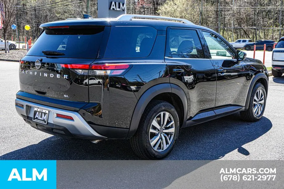 2025 Nissan Pathfinder SL - Photo 6